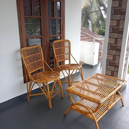 Kochi Bella Villa Exterior photo